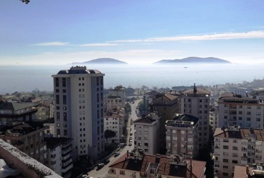 5 Bedrooms Penthouse for Sale in Istanbul – Sea View Apartment